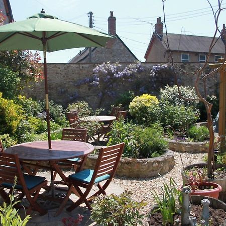 The Old Bakehouse Bed and Breakfast Colyton Esterno foto
