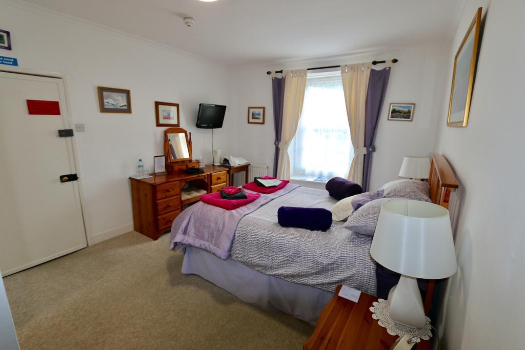The Old Bakehouse Bed and Breakfast Colyton Esterno foto