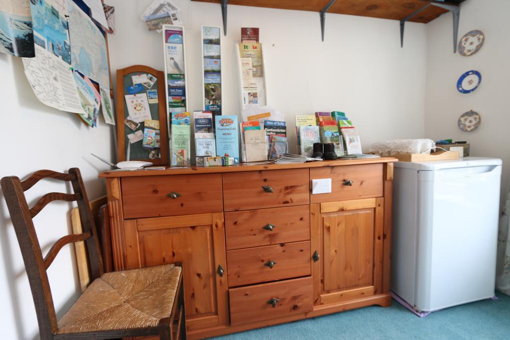 The Old Bakehouse Bed and Breakfast Colyton Esterno foto