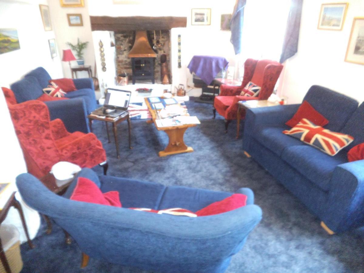 The Old Bakehouse Bed and Breakfast Colyton Esterno foto